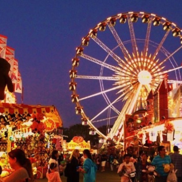 Meet your Posher, Lauren - Picture 1 of 1